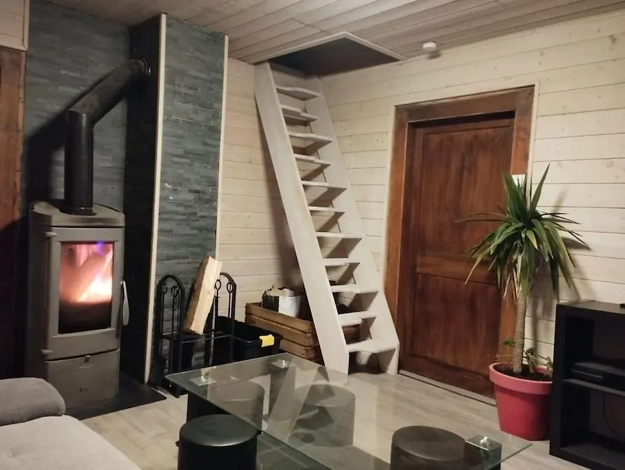 Chalet 8 Personnes + Grand Terrain Et Riviere Entremont