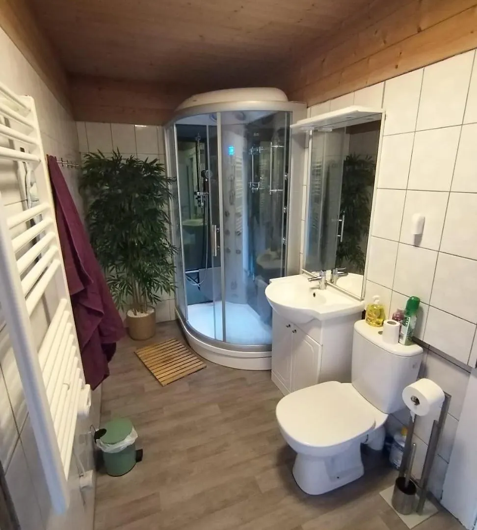 Chalet 8 Personnes + Grand Terrain Et Riviere Entremont France